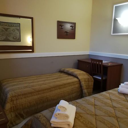 Hotel Marco Polo Self Check-In Болонья Экстерьер фото