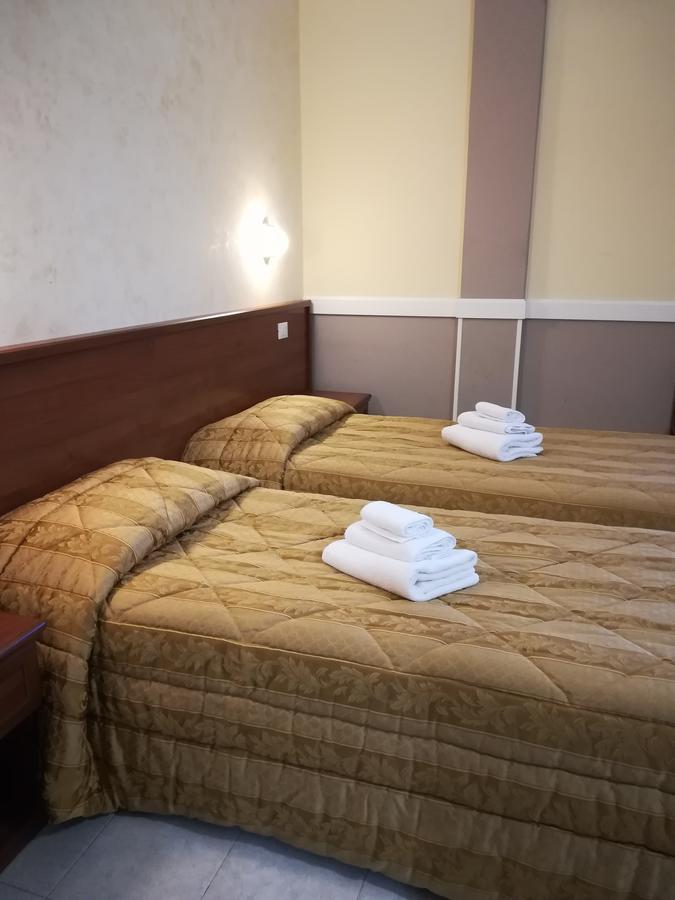 Hotel Marco Polo Self Check-In Болонья Экстерьер фото