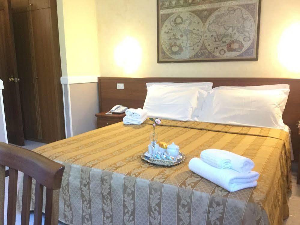 Hotel Marco Polo Self Check-In Болонья Экстерьер фото