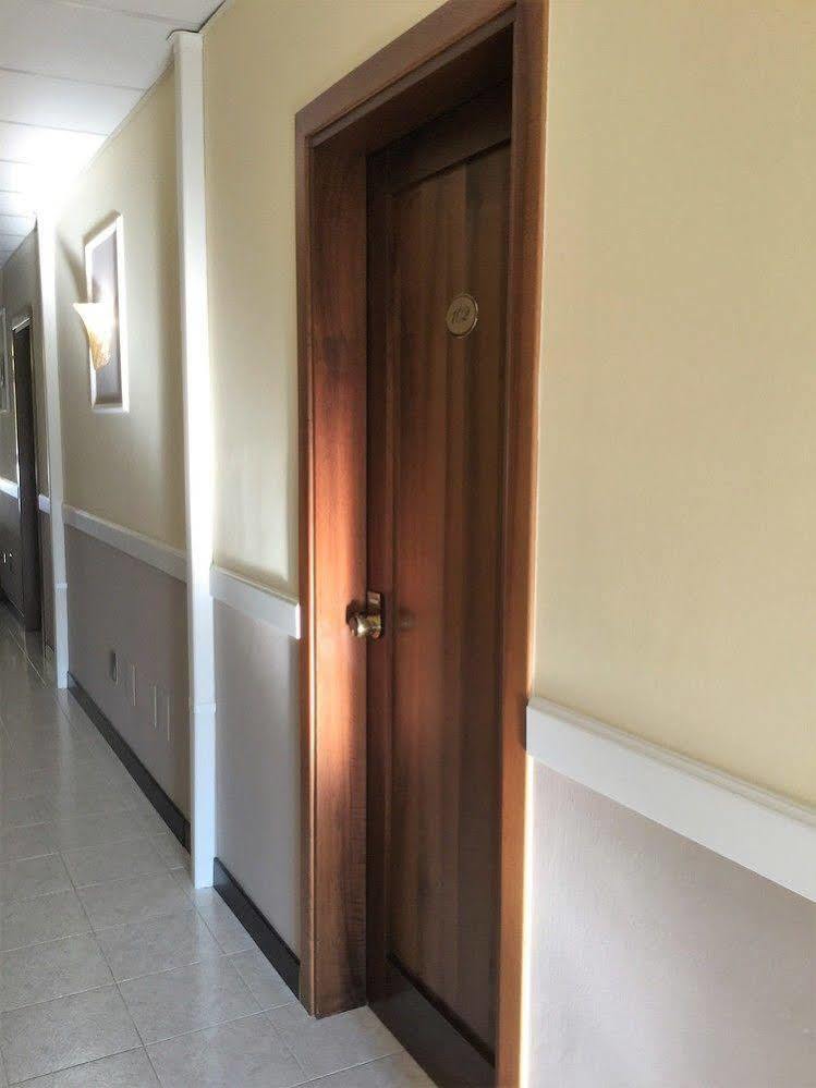 Hotel Marco Polo Self Check-In Болонья Экстерьер фото
