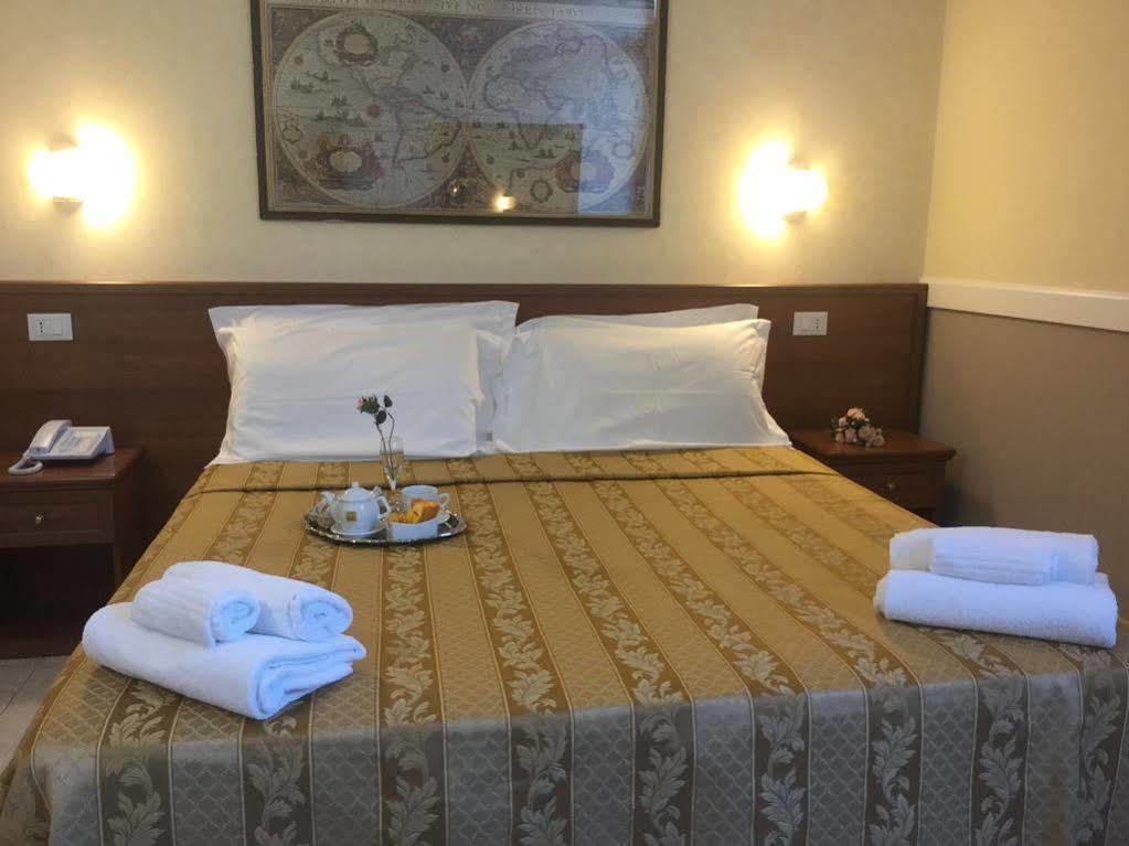 Hotel Marco Polo Self Check-In Болонья Экстерьер фото